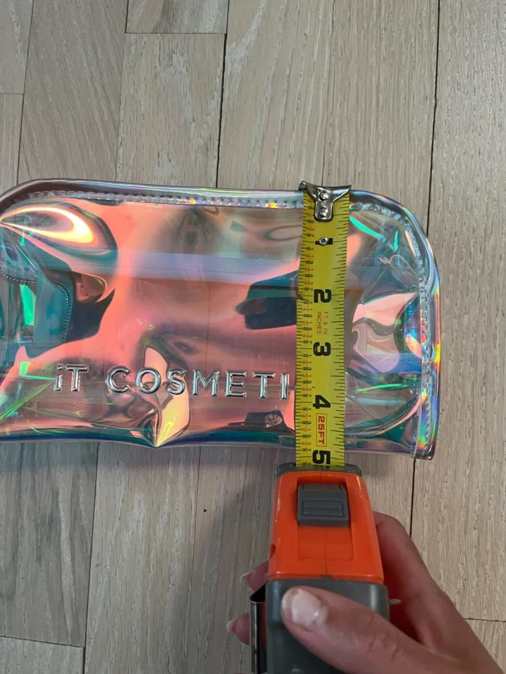 it cosmetics Holographic Cosmetic Pouch in Peach and Blue
